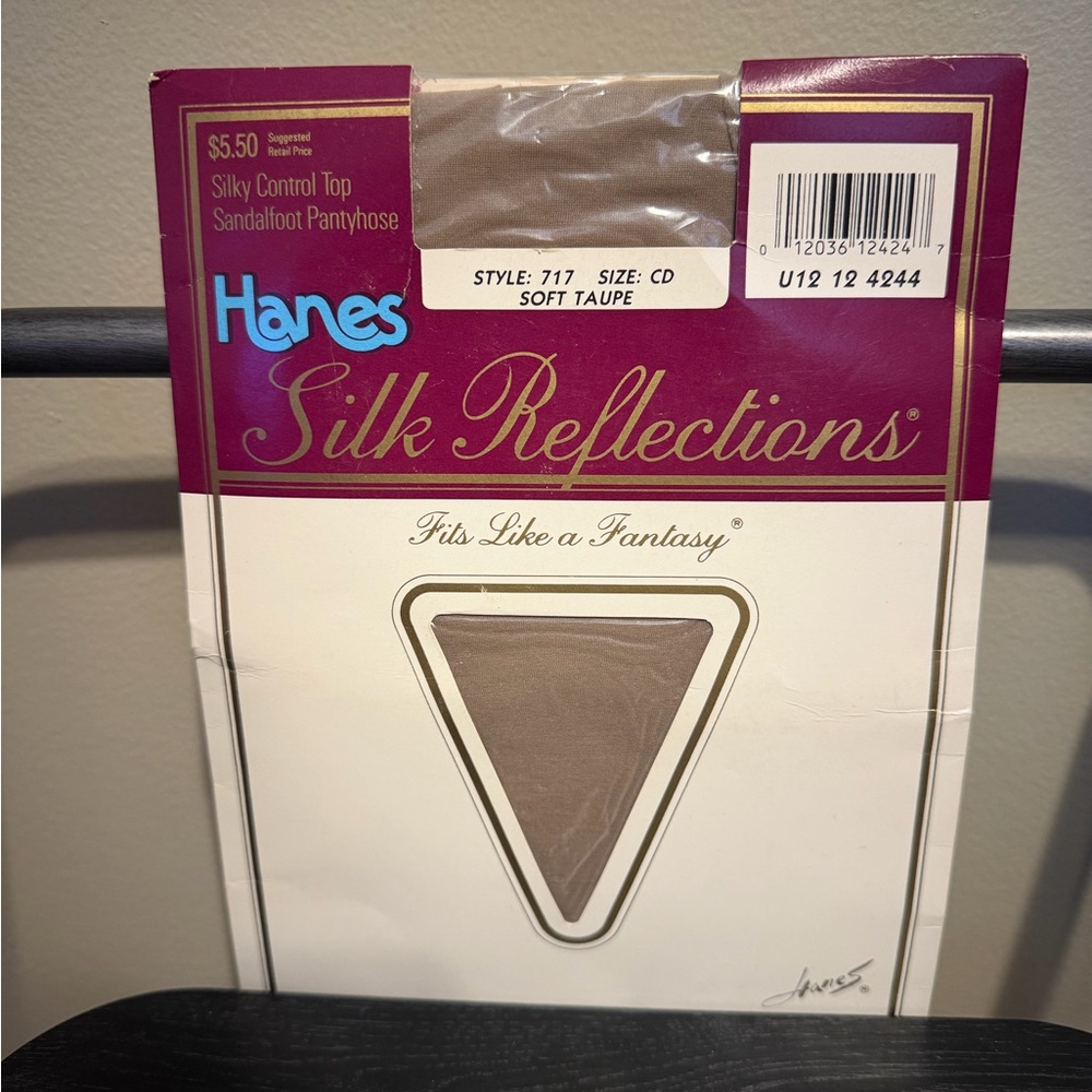 Vintage Hanes Silk Reflections Control Top Sandalfoot Pantyhose Soft Taupe Sz CD